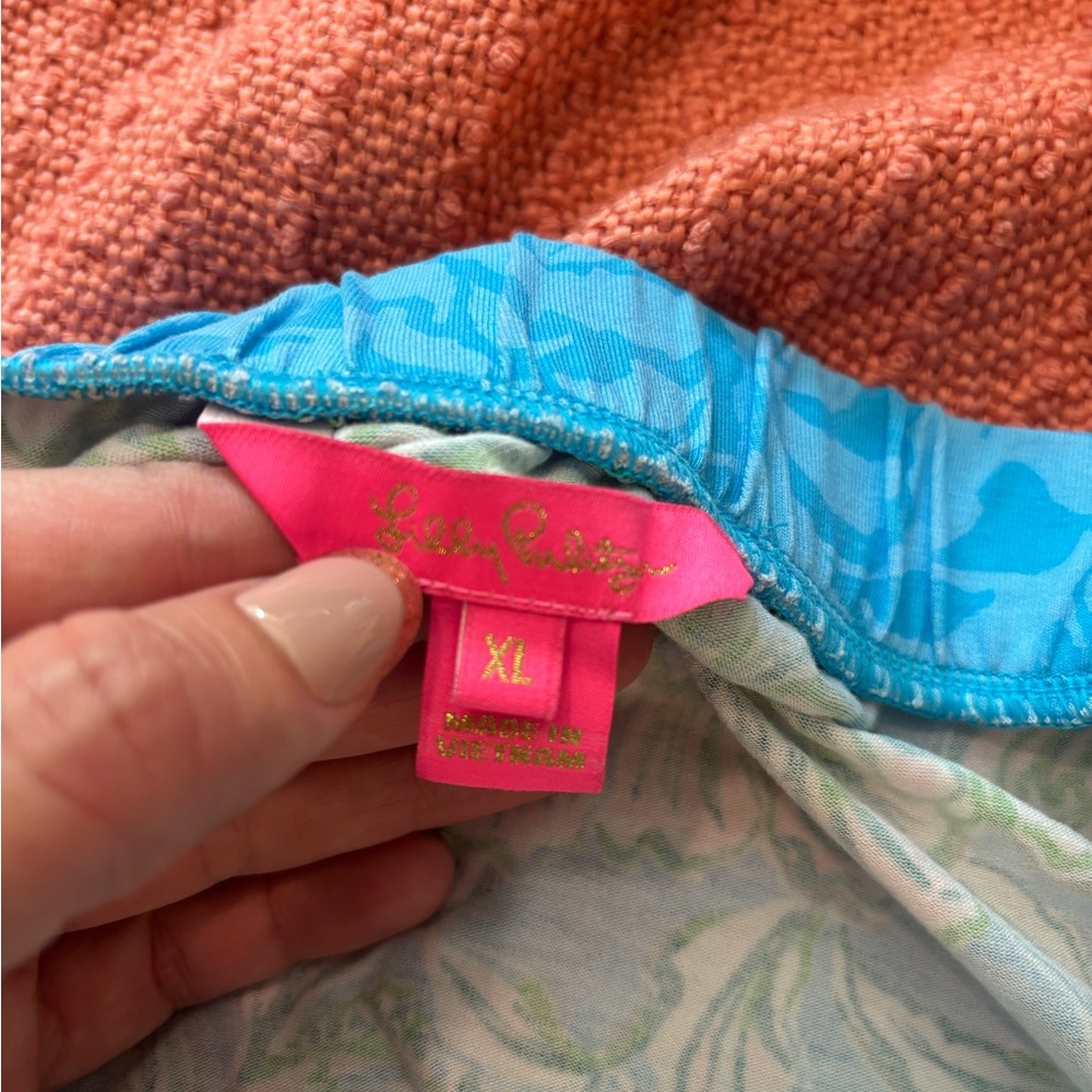 Lilly Pulitzer sleeveless romper cover up - Picture 4 of 5